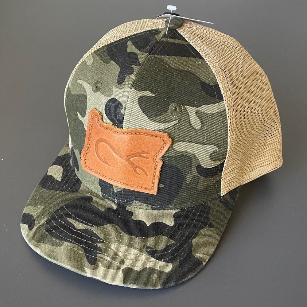 HOOK & HORN HAT Camouflage Trucker Hat Leather Patch Unisex NWT